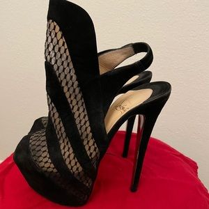 Christian louboutin peep toe slingback